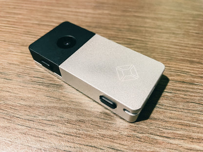 Die Rückseite vom Hardware Wallet